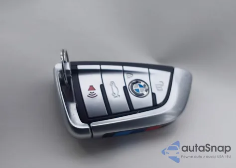 2022 BMW 750 I xDrive from USA, damaged, VIN WBA7U2C03NCH26600